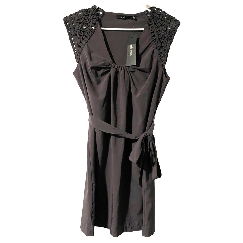 NEW Ark & Co. Crochet Trim Charcoal Gray Mini Dress Medium Lightweight Twee